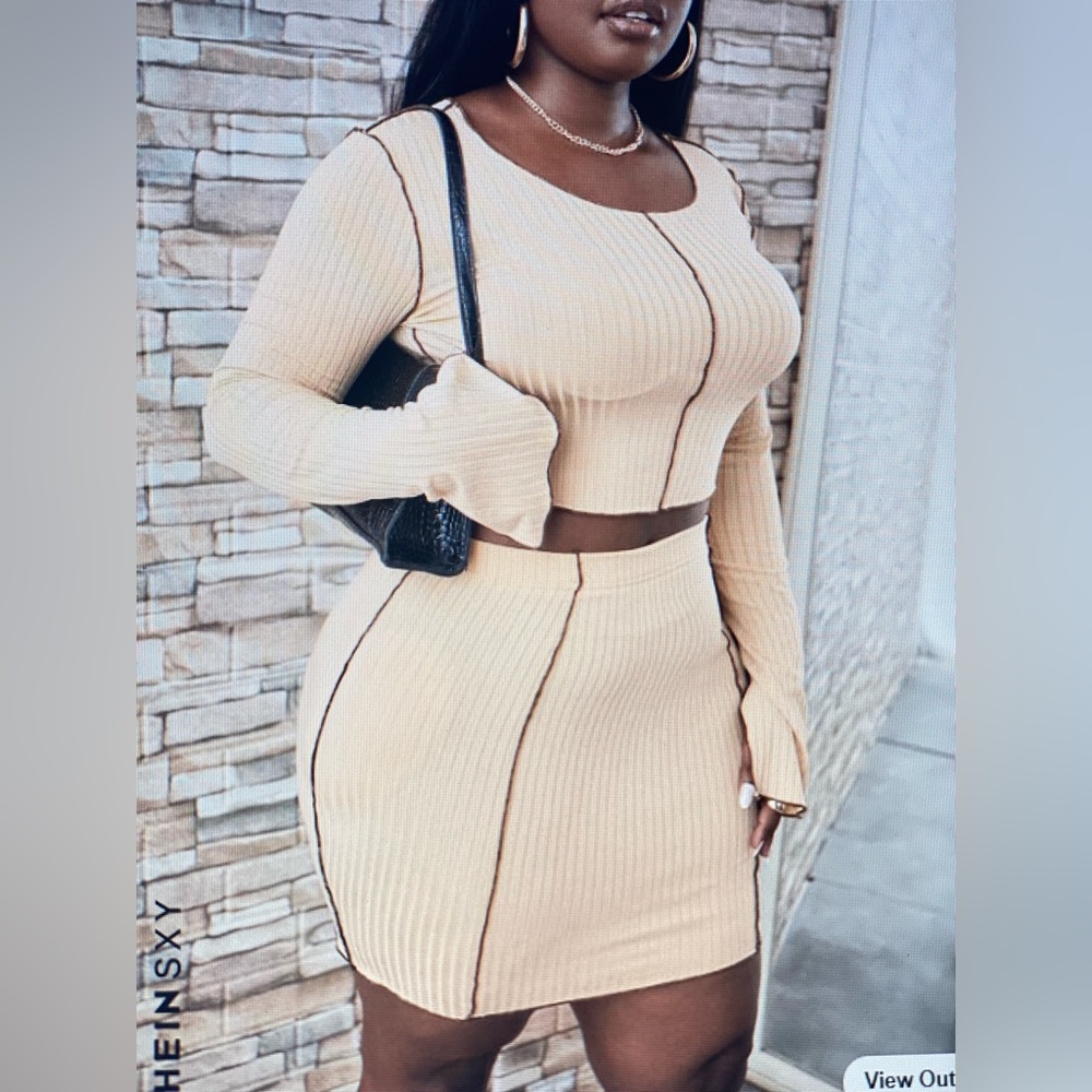 SHEIN SXY Plus Contrast Crop Tee with Bodycon Skirt